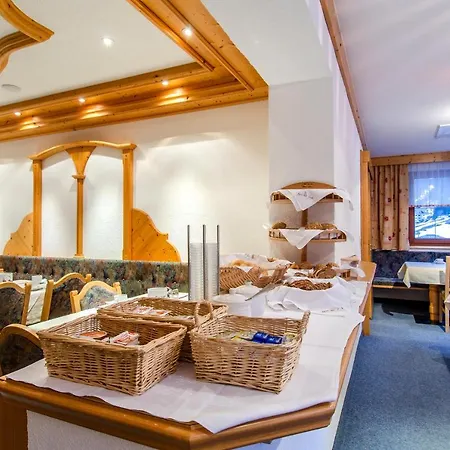 酒店 Garni Golfais 伊施格尔