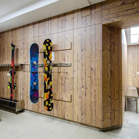 Garni Golfais Hotel *