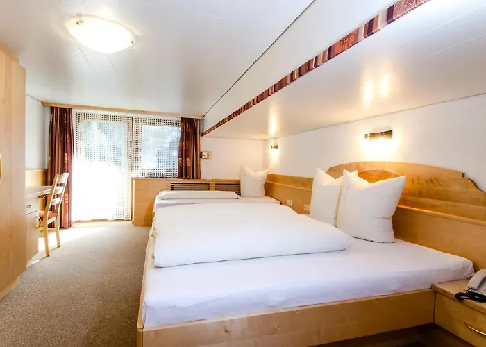 Garni Golfais * ايشجل