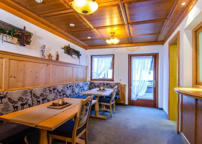 Hotel Garni Golfais *